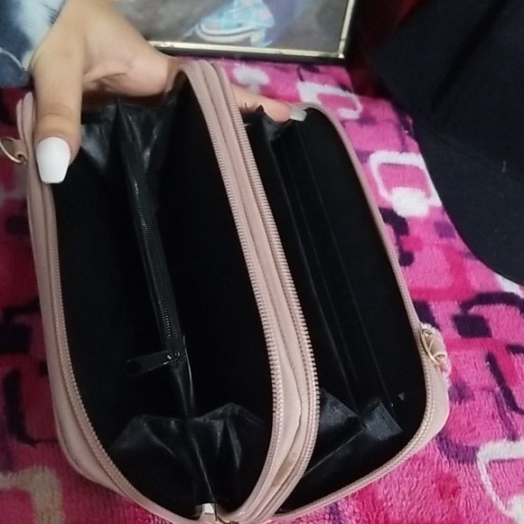 Wallet - Picture 3 of 4